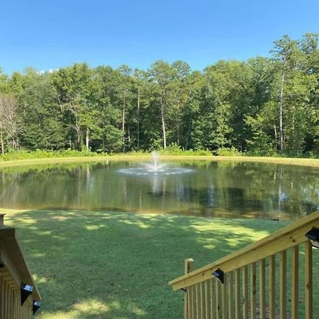 Serene 1Br Cabin Near Nc Z00 With Loft & Waterview Asheboro Eksteriør billede